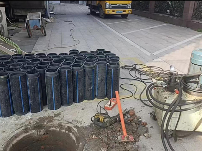 滨海PE置换管厂家 DN315置换管 非开挖管短管置换